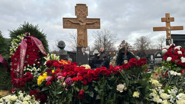 18d7a5ff01883b7826cb8a4a337fe6be Юрия Николаева похоронили на Троекуровском кладбище