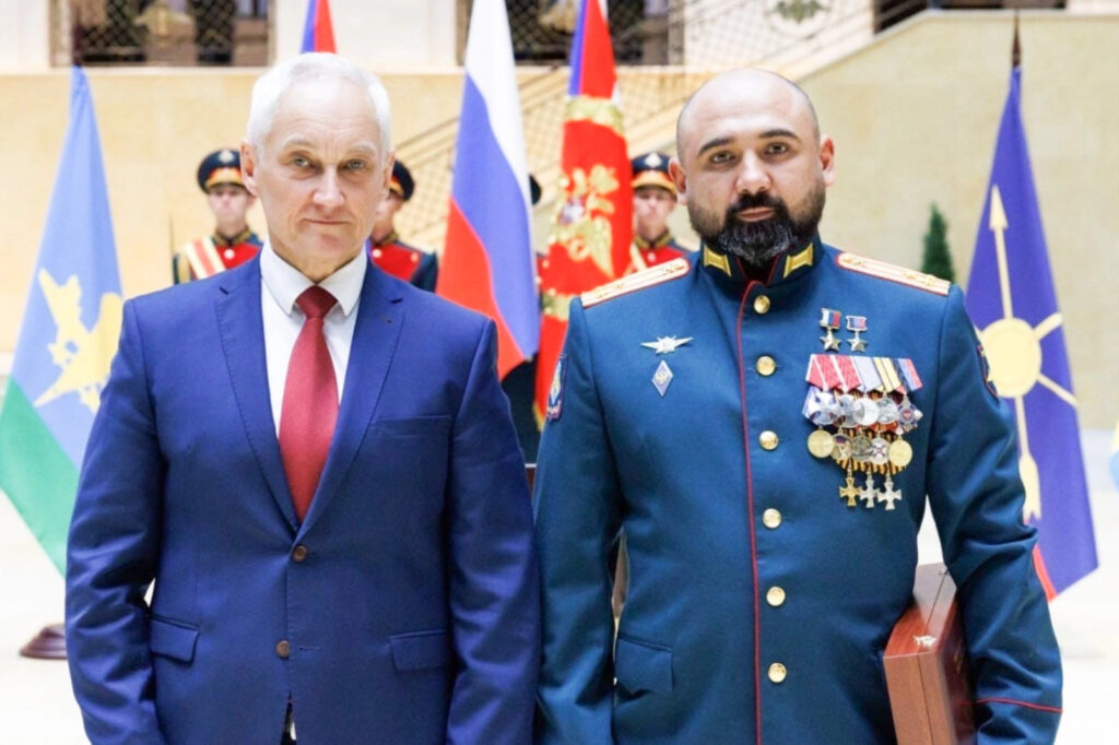 whatsapp-image-2025-10-30-at-10.06.34-5rnxdvhx7pmxkabqljpn8t-1024x682 Деньги на трупах. «Вёрстка» рассказывает, как в 80-м танковом полку построили бизнес на «обнулении»