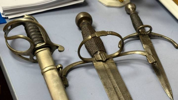 2d35bd4a8332e14c1b31aeb39efe54b2 «Бриллианты под видом камней для аквариума»: как на таможне ловят контрабандистов