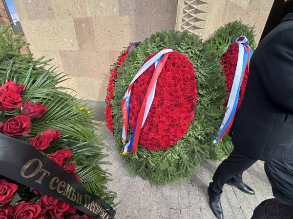 3ec77b6ccd2a04f66671f07c1fd37d13 «Он теперь ангел-хранитель»: как в Москве простились с Тиграном Кеосаяном