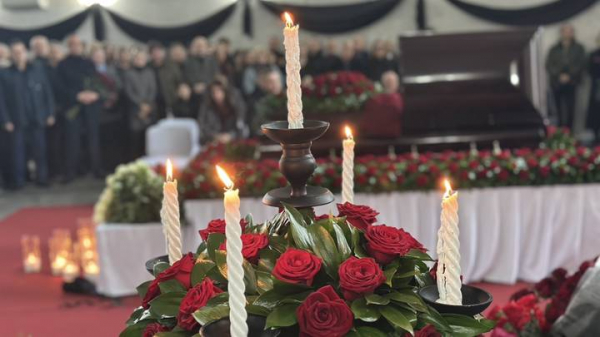 408ee4380b37d7b0c7c50cb833587021 Главреда «Вечерней Москвы» Александра Куприянова похоронили на Троекуровском кладбище