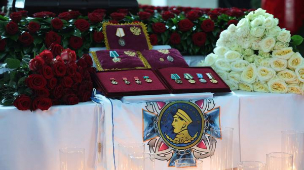 5f9bdfaf5116abe375f4dcd4c6065d56 Главреда «Вечерней Москвы» Александра Куприянова похоронили на Троекуровском кладбище