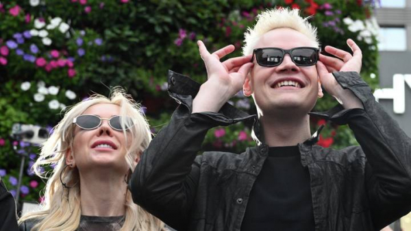 6801ae85b07f9079f7dbcac2f13309fd От случайных встреч до брака: история отношений SHAMAN и Екатерины Мизулиной