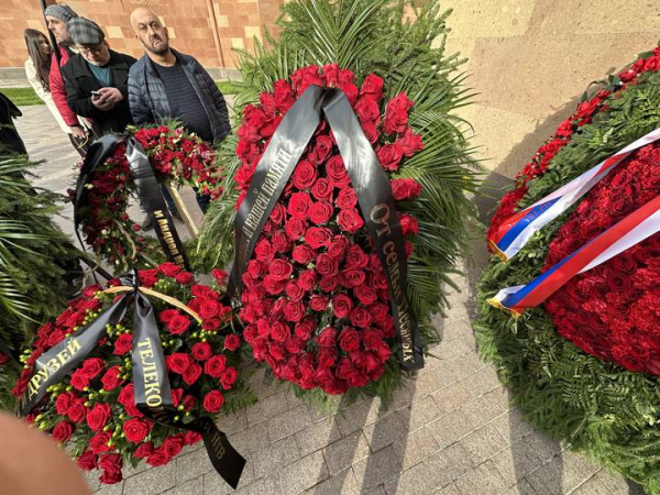 a69e85f44652ef83b524bd2e6a671f91 «Он теперь ангел-хранитель»: как в Москве простились с Тиграном Кеосаяном