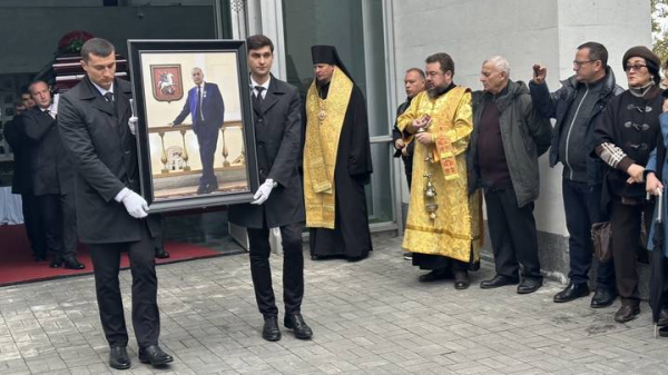 da92fbfcfde3480845145b0205eda468 Церемония прощания с главредом «Вечерней Москвы» Куприяновым завершилась