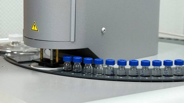 dad2ebec3f6f6a4f581e64db51bb1ca6 «Бриллианты под видом камней для аквариума»: как на таможне ловят контрабандистов